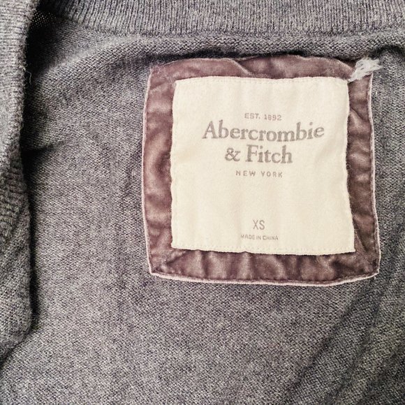 Abercrombie & Fitch Dark Grey Sweater - Picture 4 of 8
